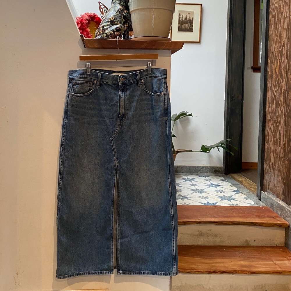 Madewell Denim skirt